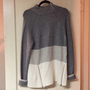 Abercrombie & Fitch Sweater